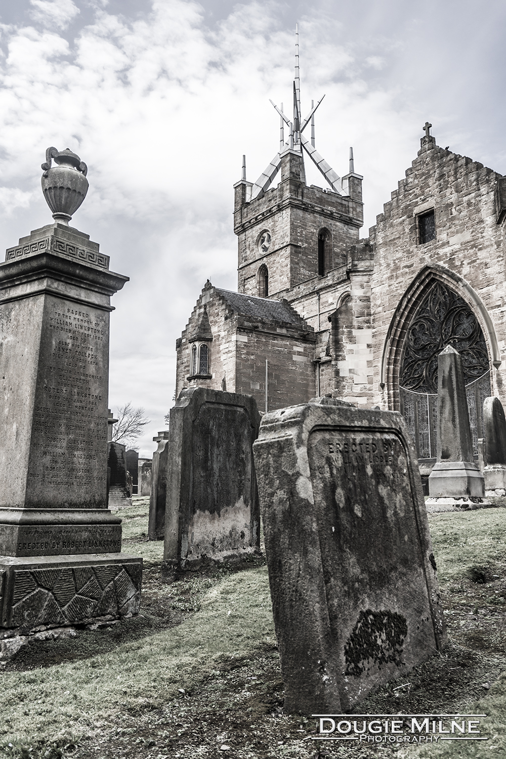 St.Michael's Parish Church, Linlithgow  - Copyright Dougie Milne Photography 2017