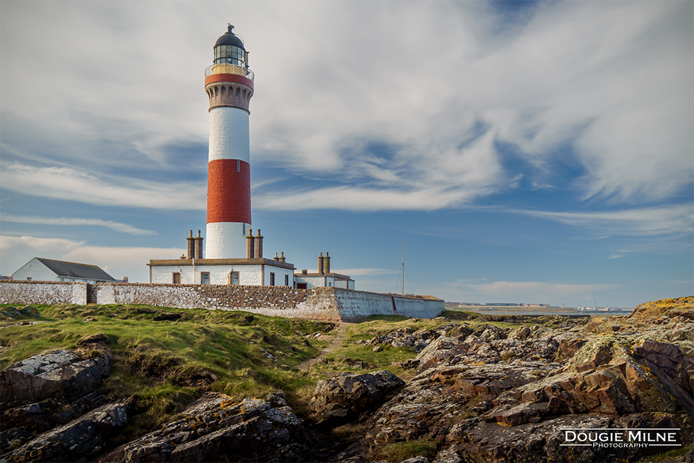 Buchan Ness Lighthouse  - Copyright Dougie Milne Photography 2023